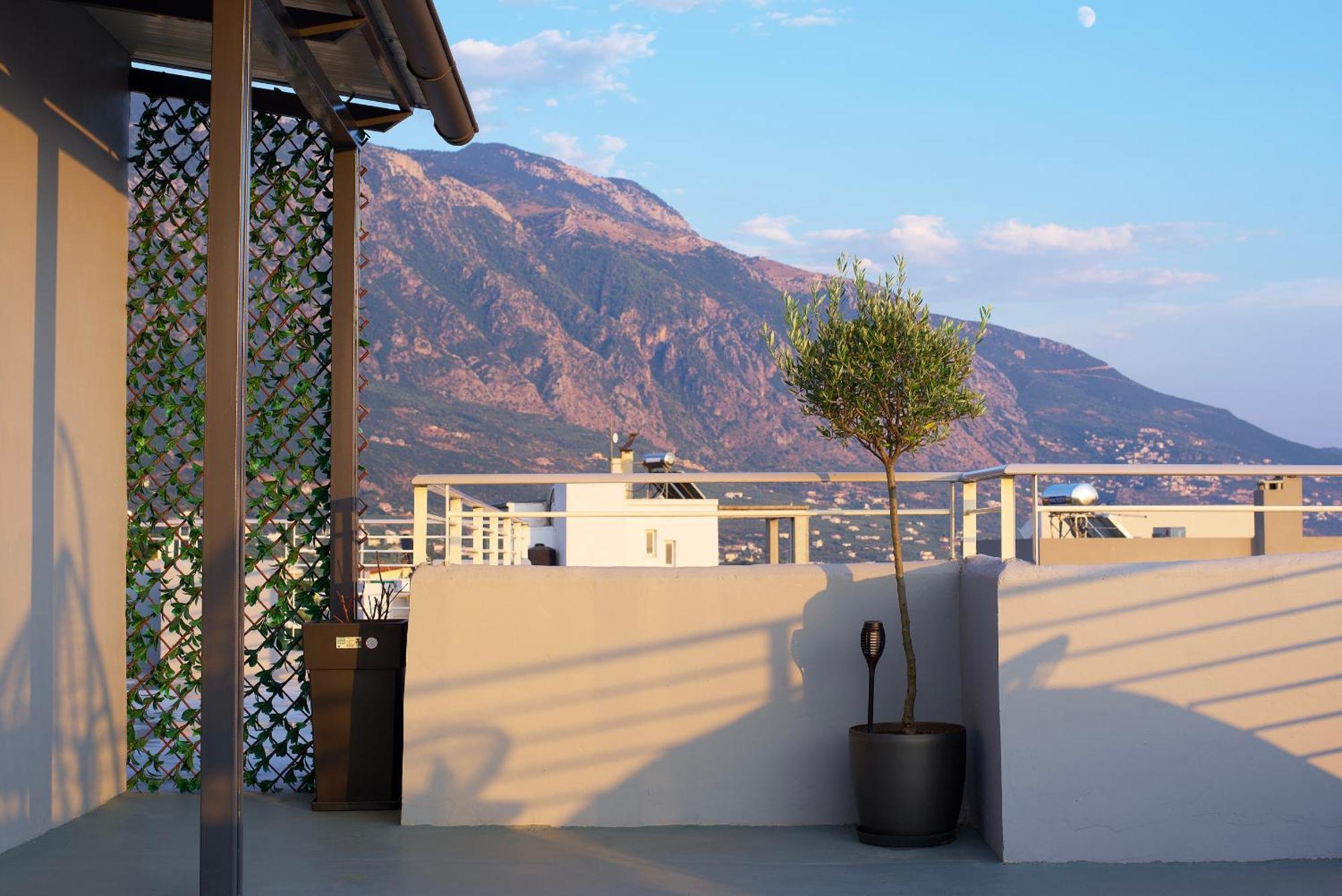 Kiriakos Apartment Kalamata Ngoại thất bức ảnh